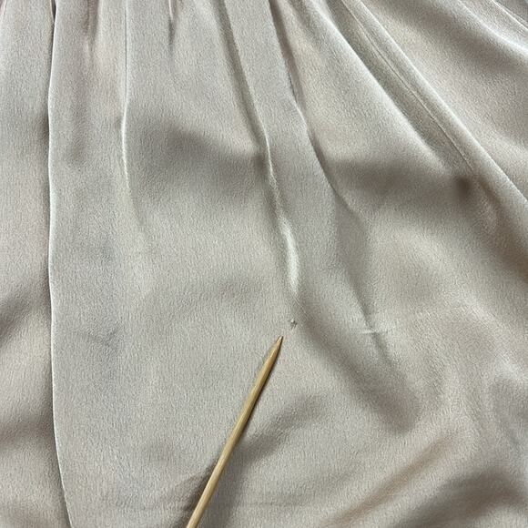 Show Me Your Mumu Alexis Midi in Champagne Luxe Satin size Large - Picture 10 of 13